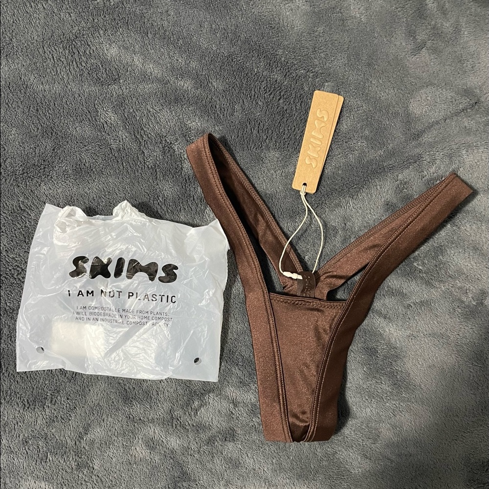 NWT SKIMS Thong